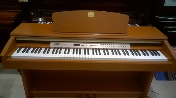 Đàn Piano điện Clavinova Yamaha CLP 120c