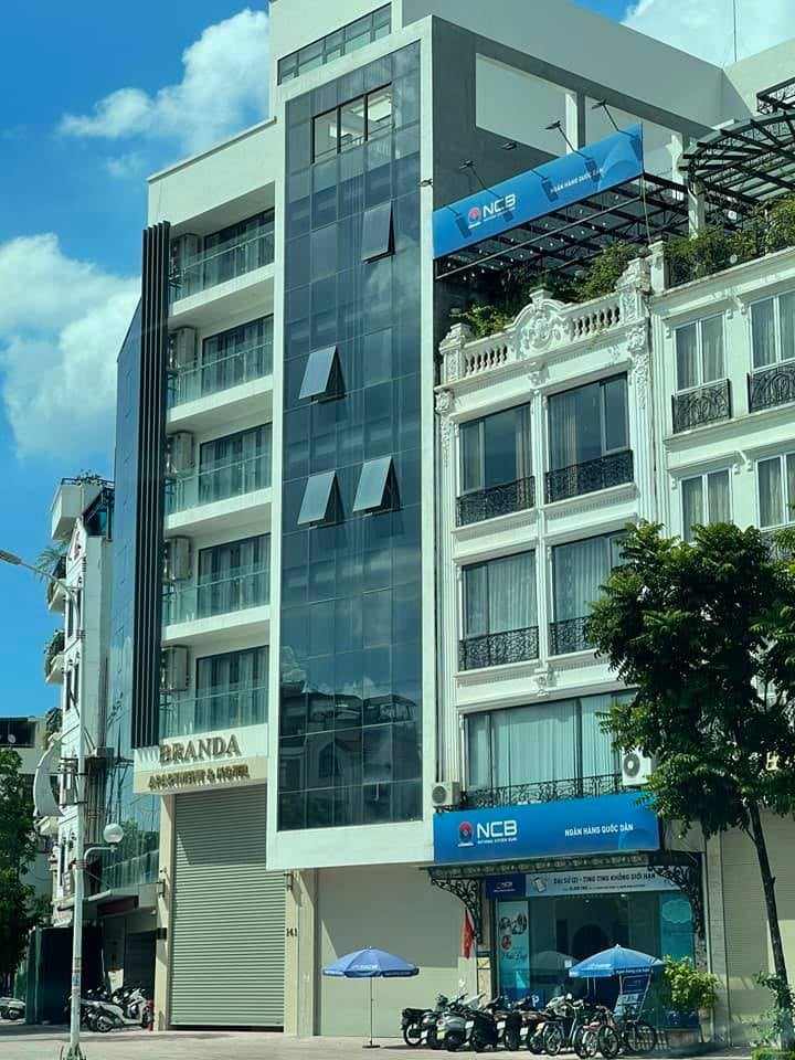 Bán nhà mặt phố Hồng Tiến – 40m2, 6 tầng, mt 5m, giá chào 13.x tỷ, (có thương lượng).